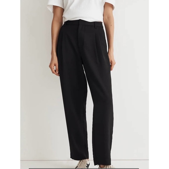 Madewell Pants - Madewell Pleated Tapered-Leg Pants in Easygoing Crepe
